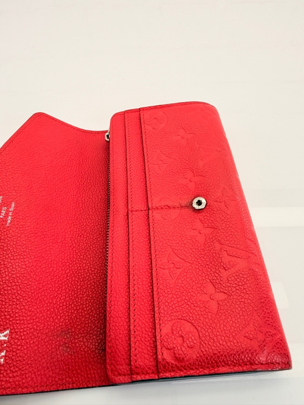 Louis Vuitton Red Monogram Empreinte Leather Sarah Wallet - Picture 6 of 15